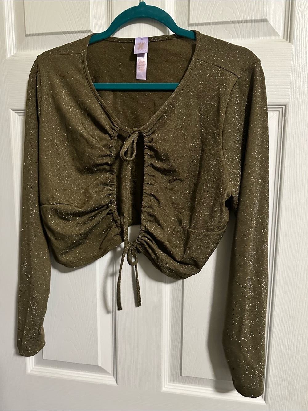 Savage X Fenty Olive Green Lace-Up Long Sleeve Crop Top & Shorts Set - Picture 4 of 12